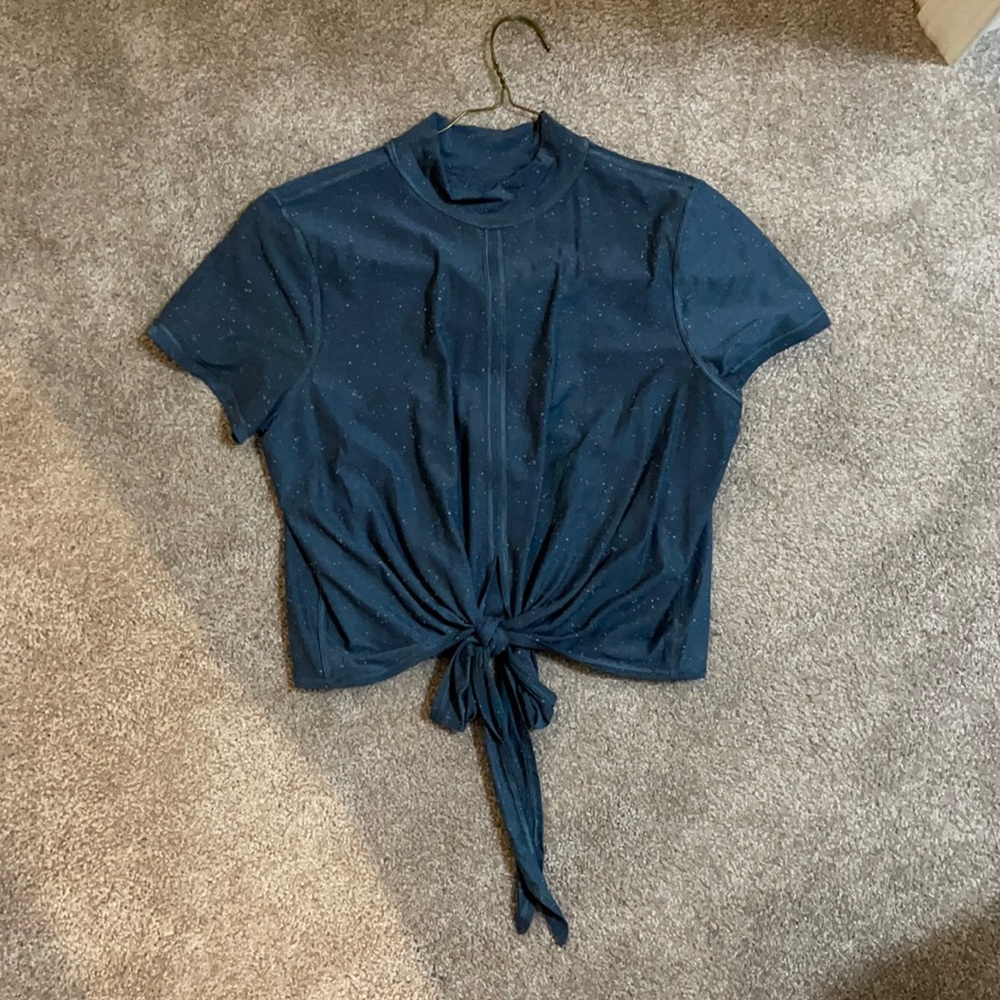 Lululemon size 6 never worn